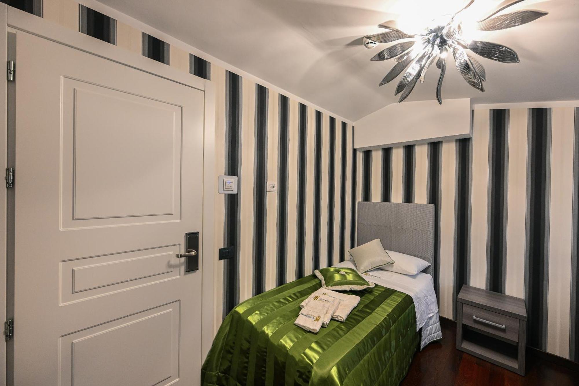 Hotel Mastrodattia Celano Extérieur photo