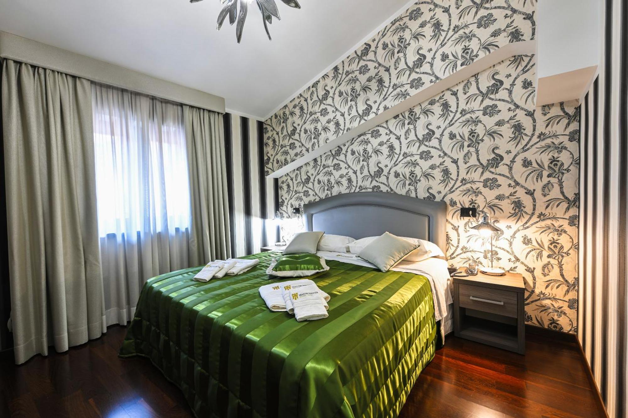 Hotel Mastrodattia Celano Extérieur photo